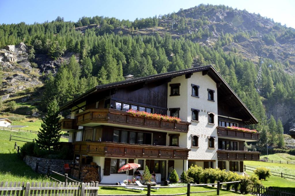 Apartmenthaus Sunshine Saas-Grund Exterior photo
